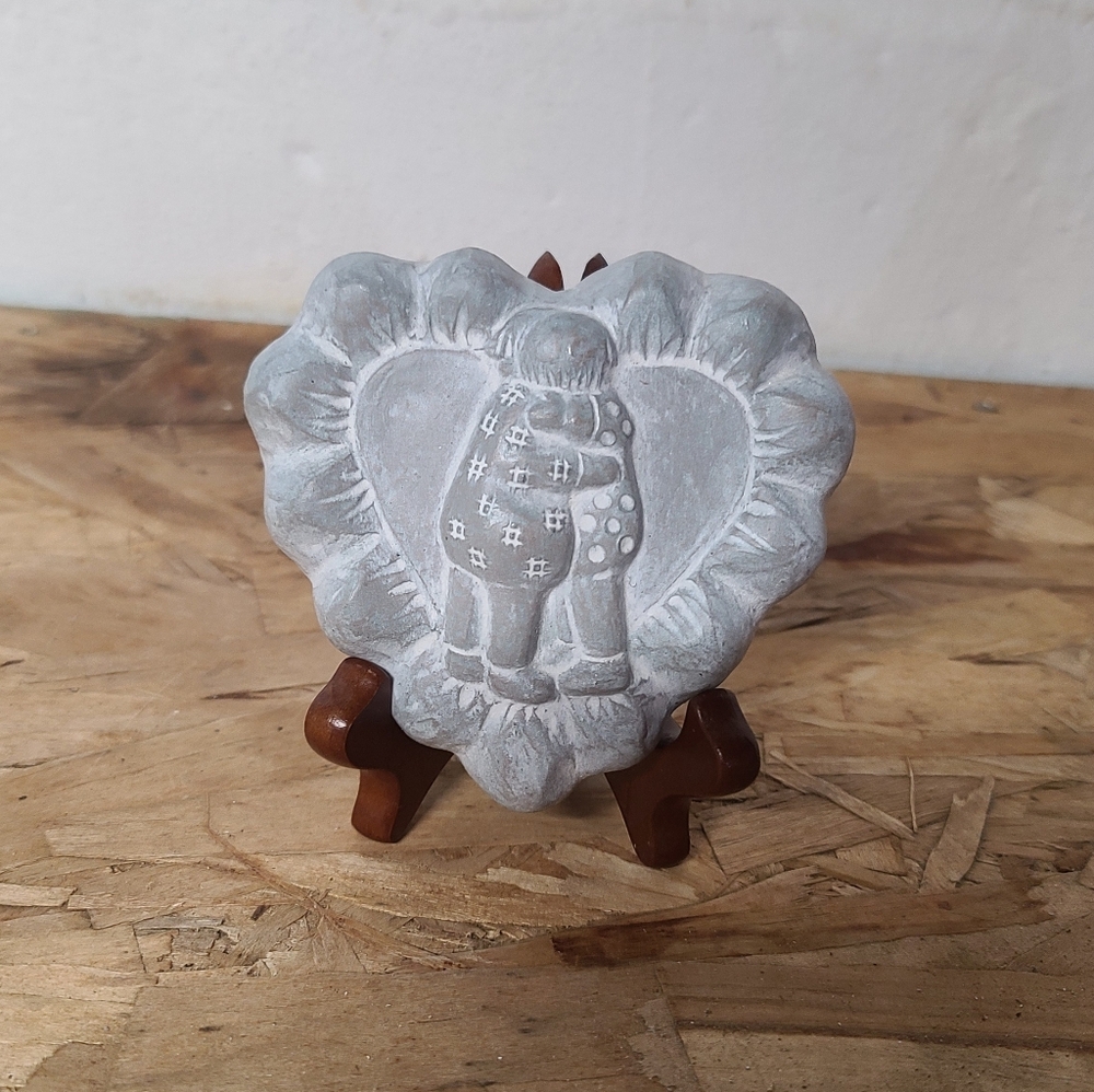 Isabel Bloom Hugging Children Blue Heart Cement Sculpture With Stand Signed 1998
